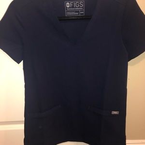 FIGS navy two pocket scrub top
